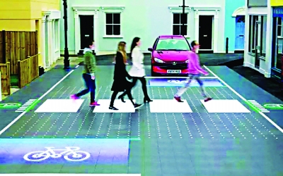 國外測試智能人行橫道，即使斑馬線也是信號(hào)燈！