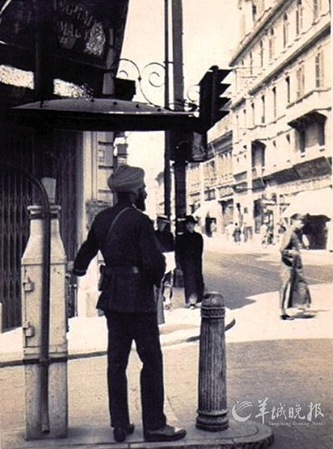 中國最早的信號燈是在上海?。? />
															</p>
							<div   id=