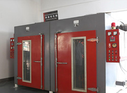 華路德質檢車間